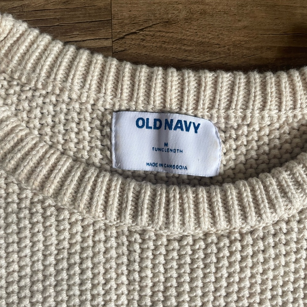 Old Navy 100% cotton tunic length sweater - Picture 2 of 7
